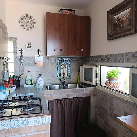 Torre Vallelunga Holiday home Trabia