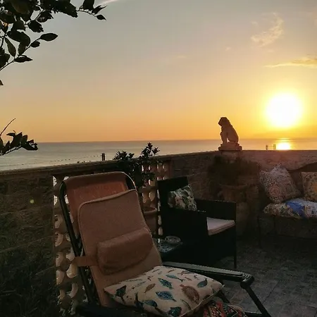 Torre Vallelunga 別荘 トラビーア